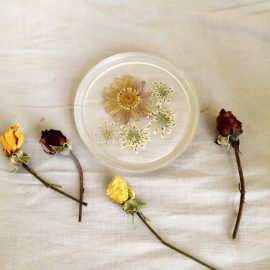 real dried pressed flower in resin round coaster