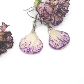 Fancy mini cornation petals earrings