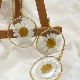2024 new fashion women’s real dried pressed daisy necklace earring set