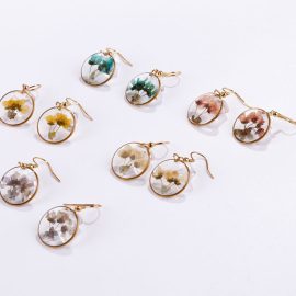 Dainty rea pressed dry pressed natural flower earrings