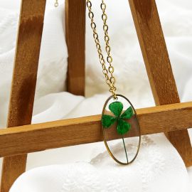 Green leaf four leaf  clover resin stainless steel necklaces