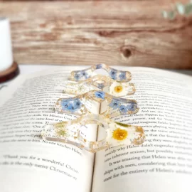 Paper book resin dry flower bookmark with wholesale prices