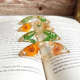 Colorful resin flower handmade arylic bookmark
