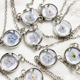 Round handmade forget me not resin stainless steel necklaces
