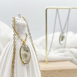 18k baby’s breath flower resin floral necklaces for women