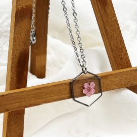 Fine fashion forget me not pink flower resin women necklaces