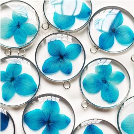 Colorful real botanical hydrangea flower resin stainless steel necklaces