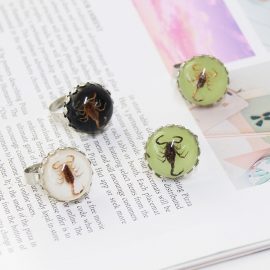Unisex adjustable resin jewelry glowing insect scorpion ring silver plated yellow black in the dark gemstone ring